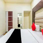 Capital O75949 Hotel Kiaara