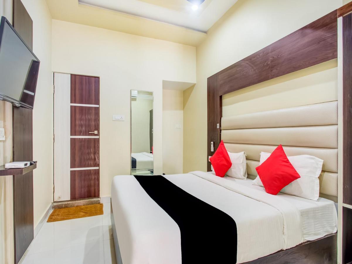 Capital O75949 Kiaara Hotel
