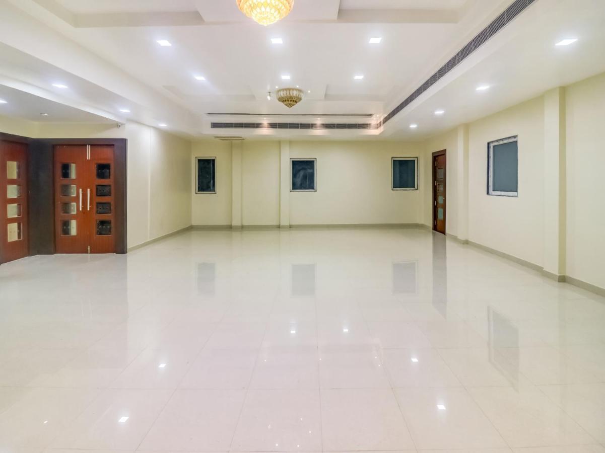 Capital O75949 Kiaara Hotel Varanasi